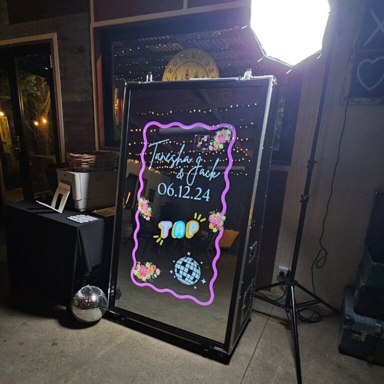 Photo booth | 360 Booth | Audio Guestbook | Firecracker Photobooths